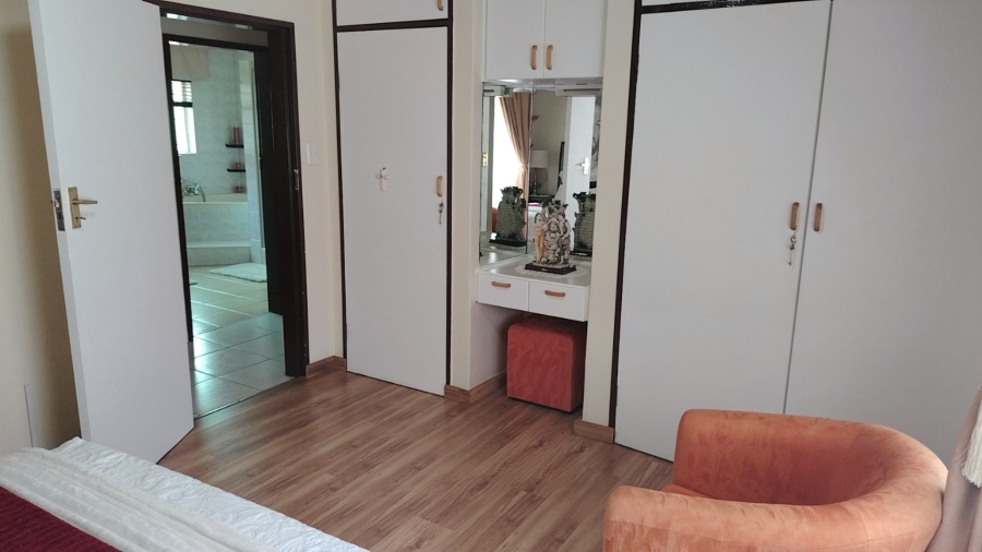 5 Bedroom Property for Sale in Flamwood North West